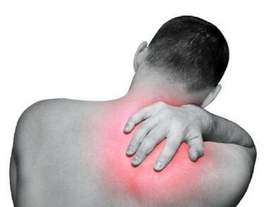 Pain in the right shoulder in a man